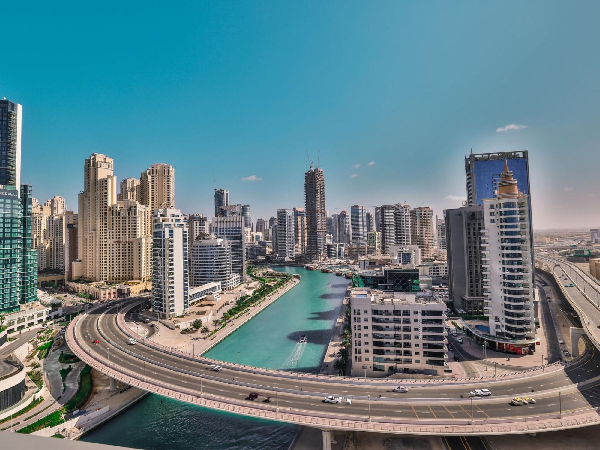 Luxurious Apartments Dubai Marina Views Pool Gym By Sojo Stay エクステリア 写真