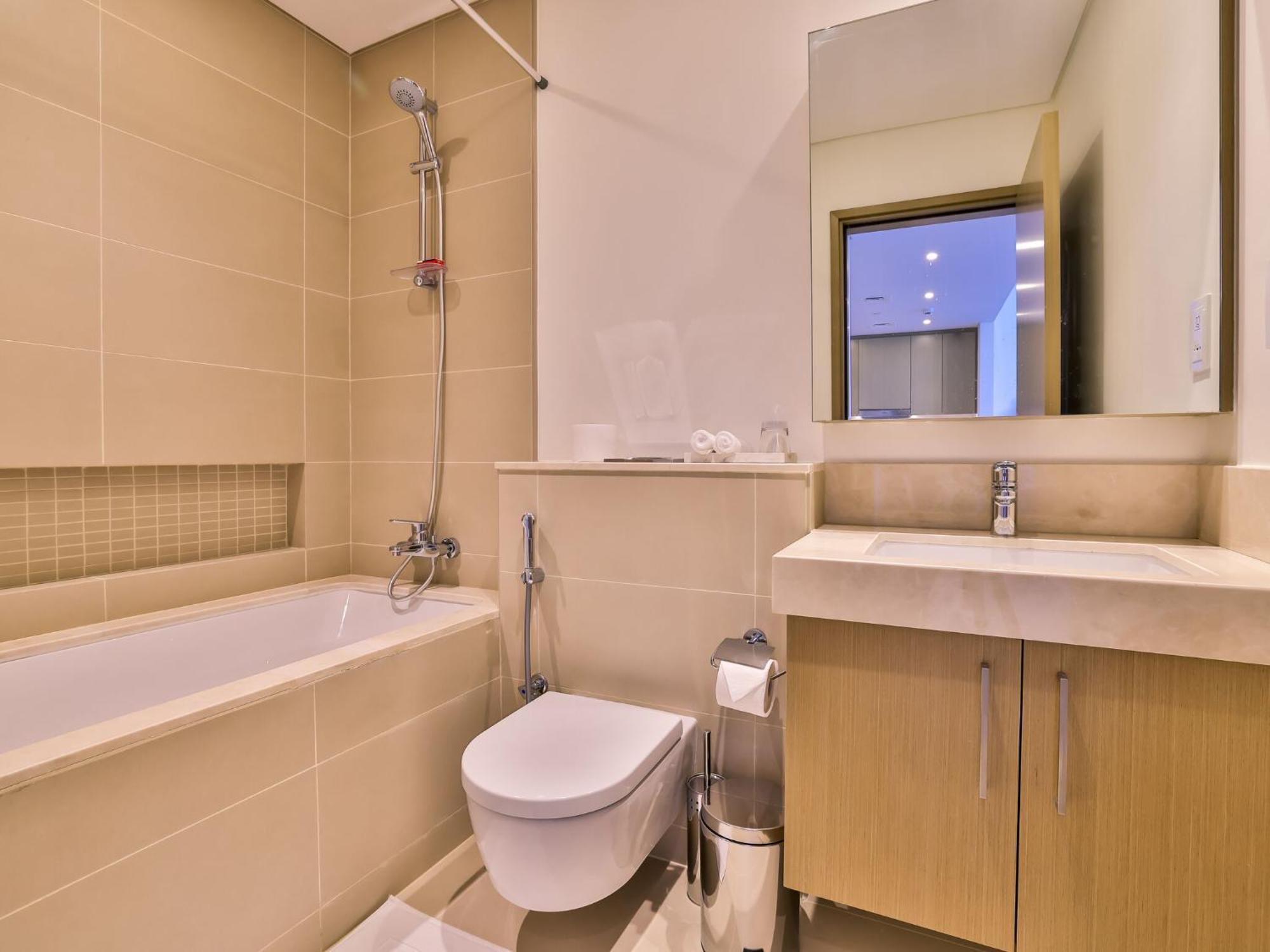 Luxurious Apartments Dubai Marina Views Pool Gym By Sojo Stay エクステリア 写真