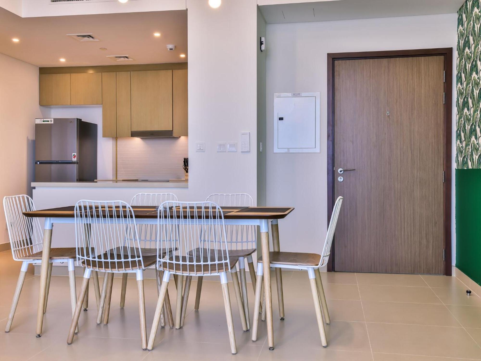 Luxurious Apartments Dubai Marina Views Pool Gym By Sojo Stay エクステリア 写真