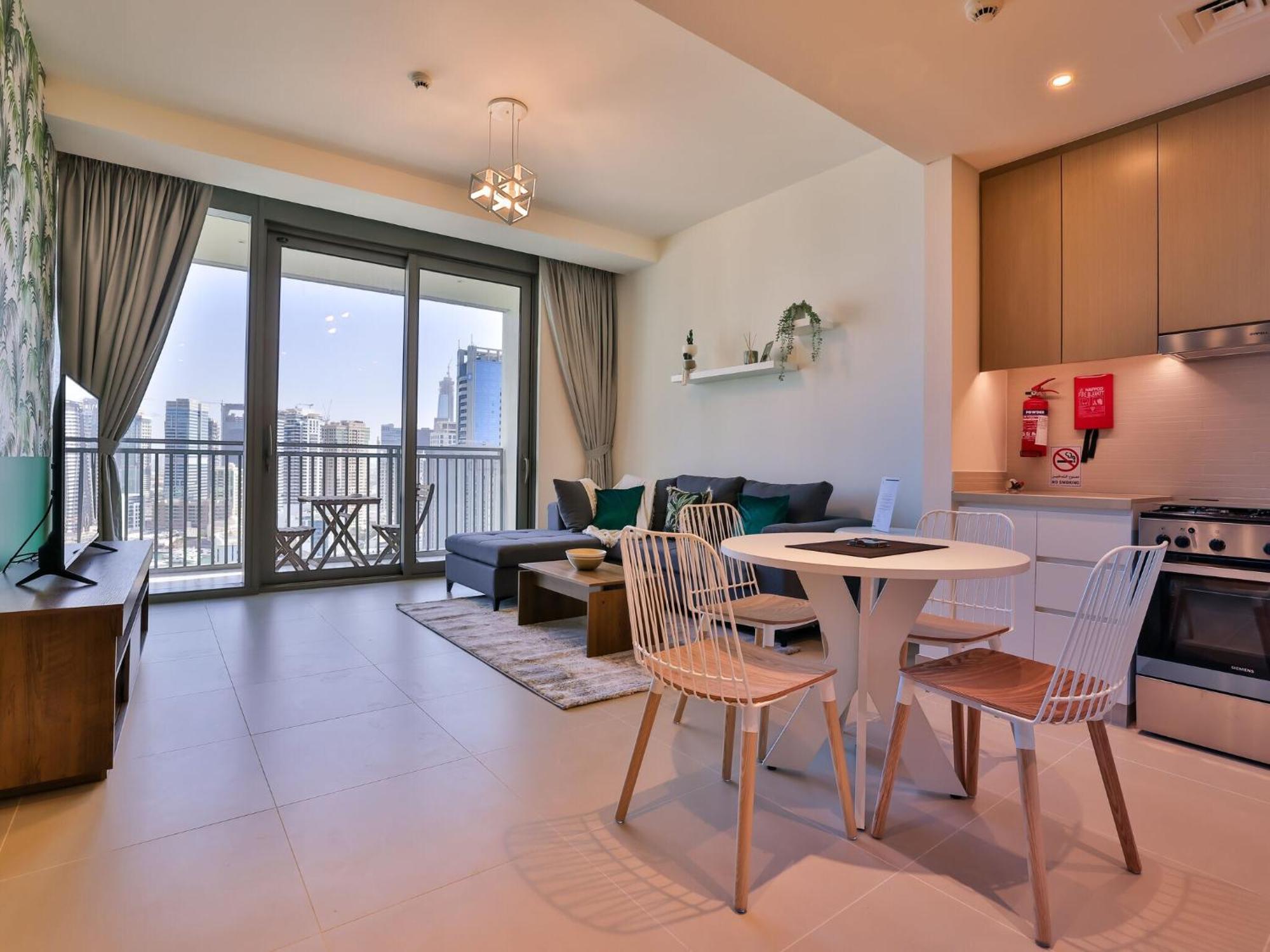 Luxurious Apartments Dubai Marina Views Pool Gym By Sojo Stay エクステリア 写真